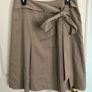 BCBG Pleated Skirt W Long Bow- Excellent Condition